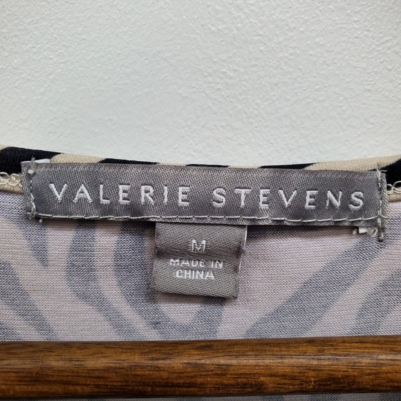 Valerie Stevens Womens M Beige Black Abstract Sleeveless Blouse Crochet Neckline - Picture 10 of 13